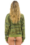 HEART PRINT RELAXED CREW SWEATSHIRT - CAMO // NEON PINK