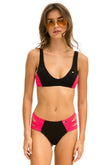 HI-WAISTED SIDE CUT OUT COLOR BLOCK CHEEKY BIKINI BOTTOMS - BLACK // RED
