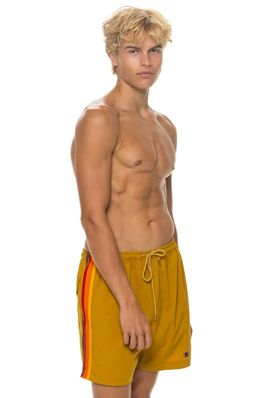 MEN'S 5 STRIPE FLEX SHORTS - GOLD