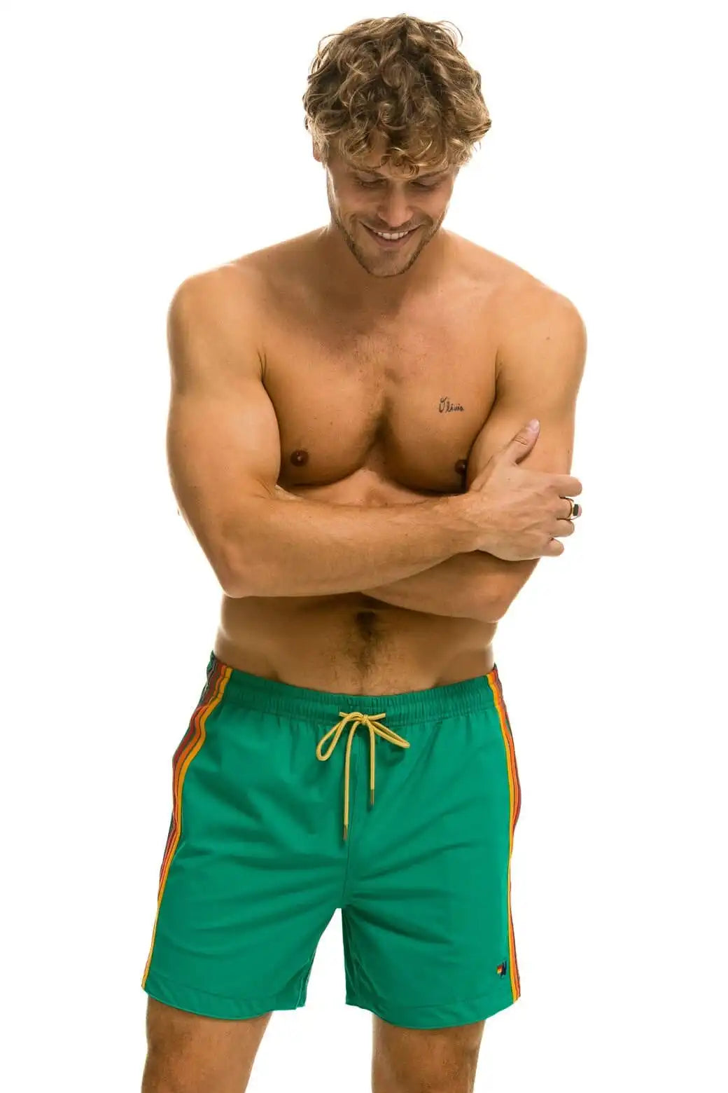 MEN'S 5 STRIPE FLEX SHORTS - AMAZON